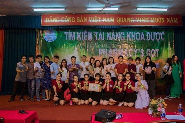 Ngày nhà giáo Việt Nam và câu chuyện về những người thầy mang áo Blouse Trắng